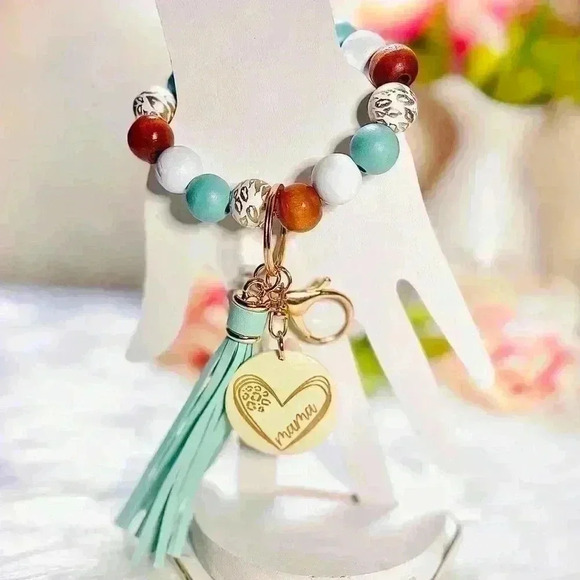 Mint Green themed Mama Beaded Bracelet w/ Keychain & Tassel - Picture 5 of 6